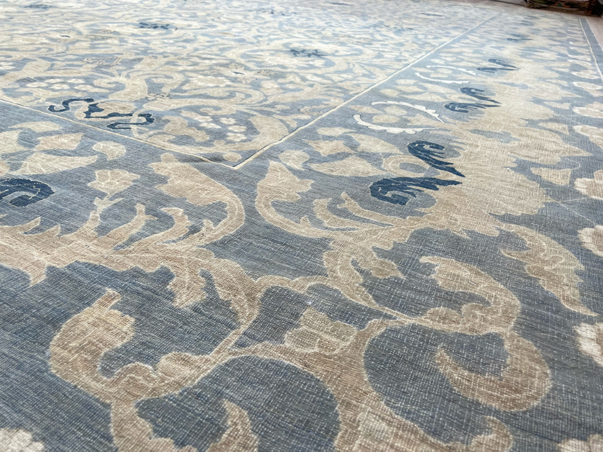 Large Classic Sultanabad Rug