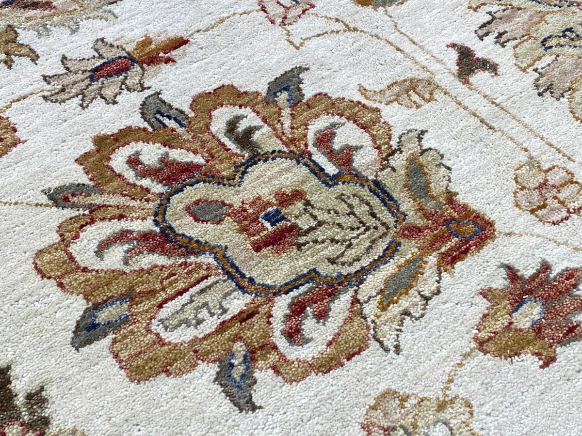 Classic Agra Rug