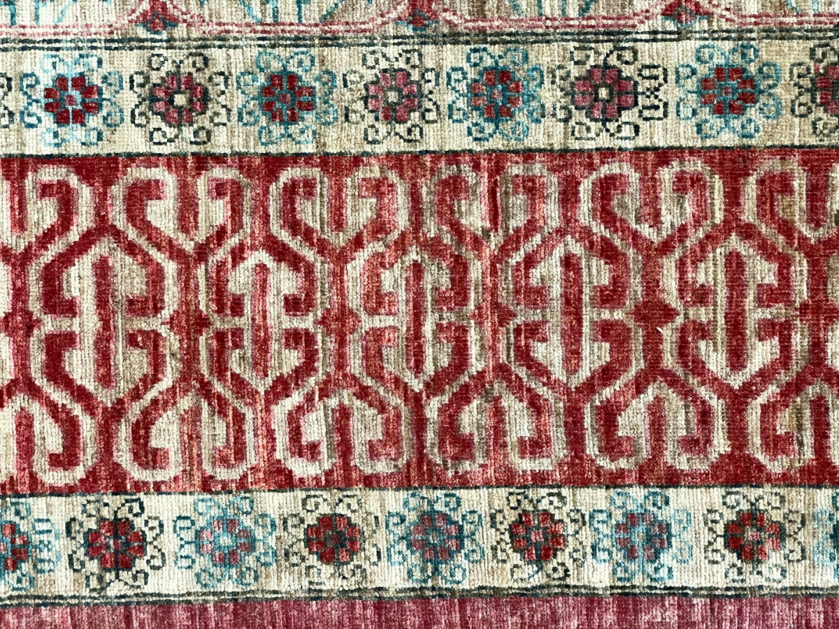 Large Fine Sultanabad Carpet