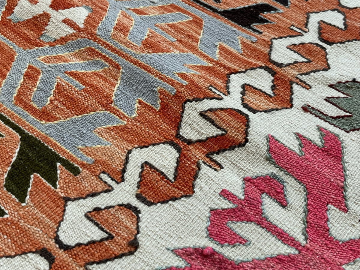 Vintage Yarn Kilim Rug