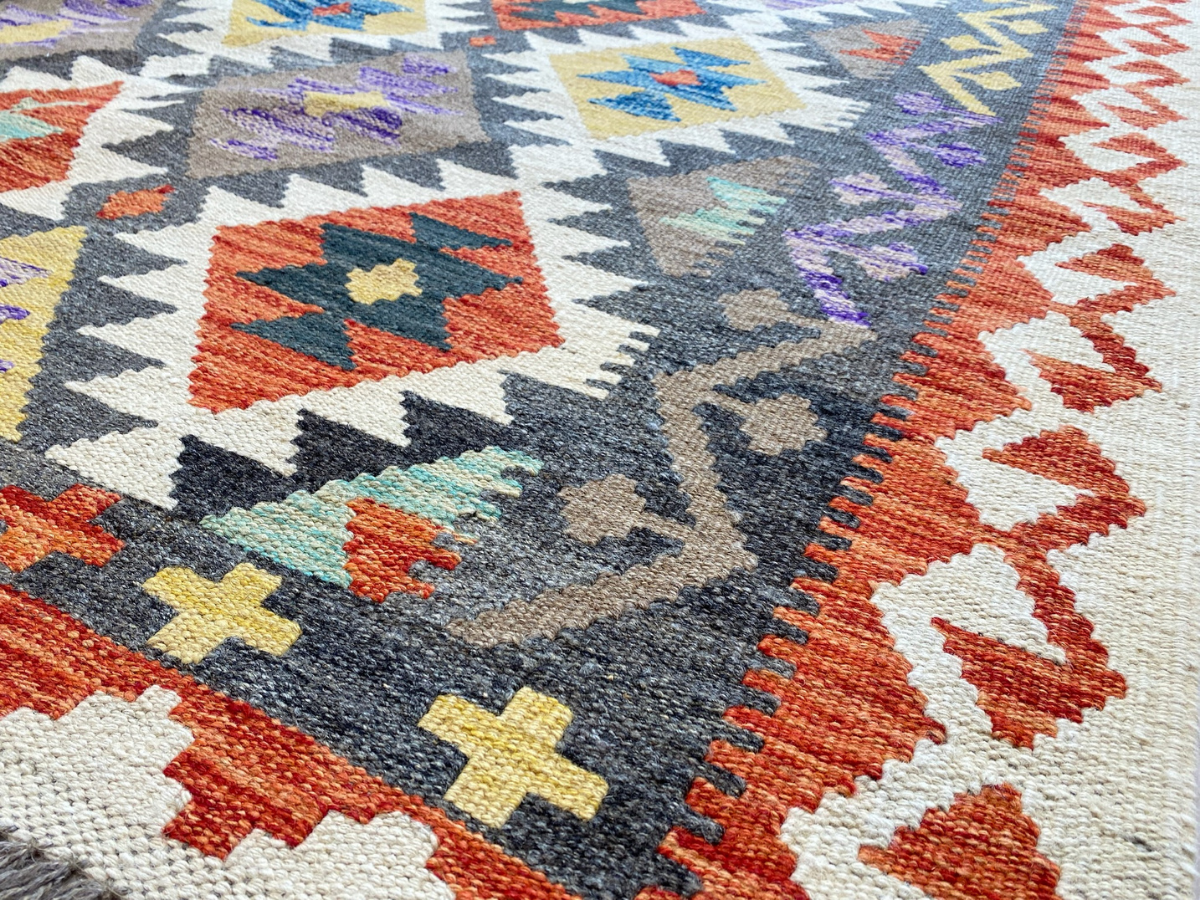 Kundoz Kilim Rug