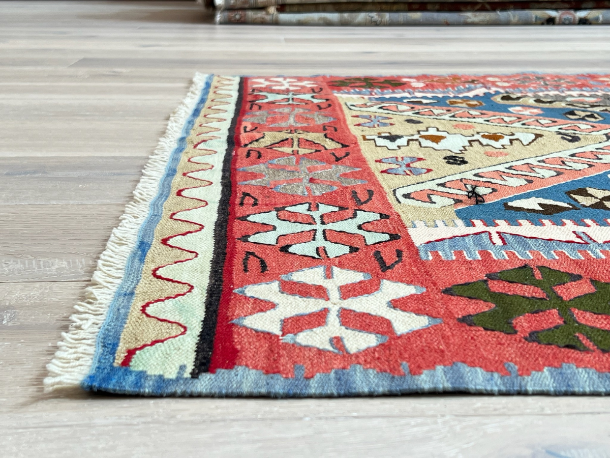 Vintage Yarn Kilim Rug