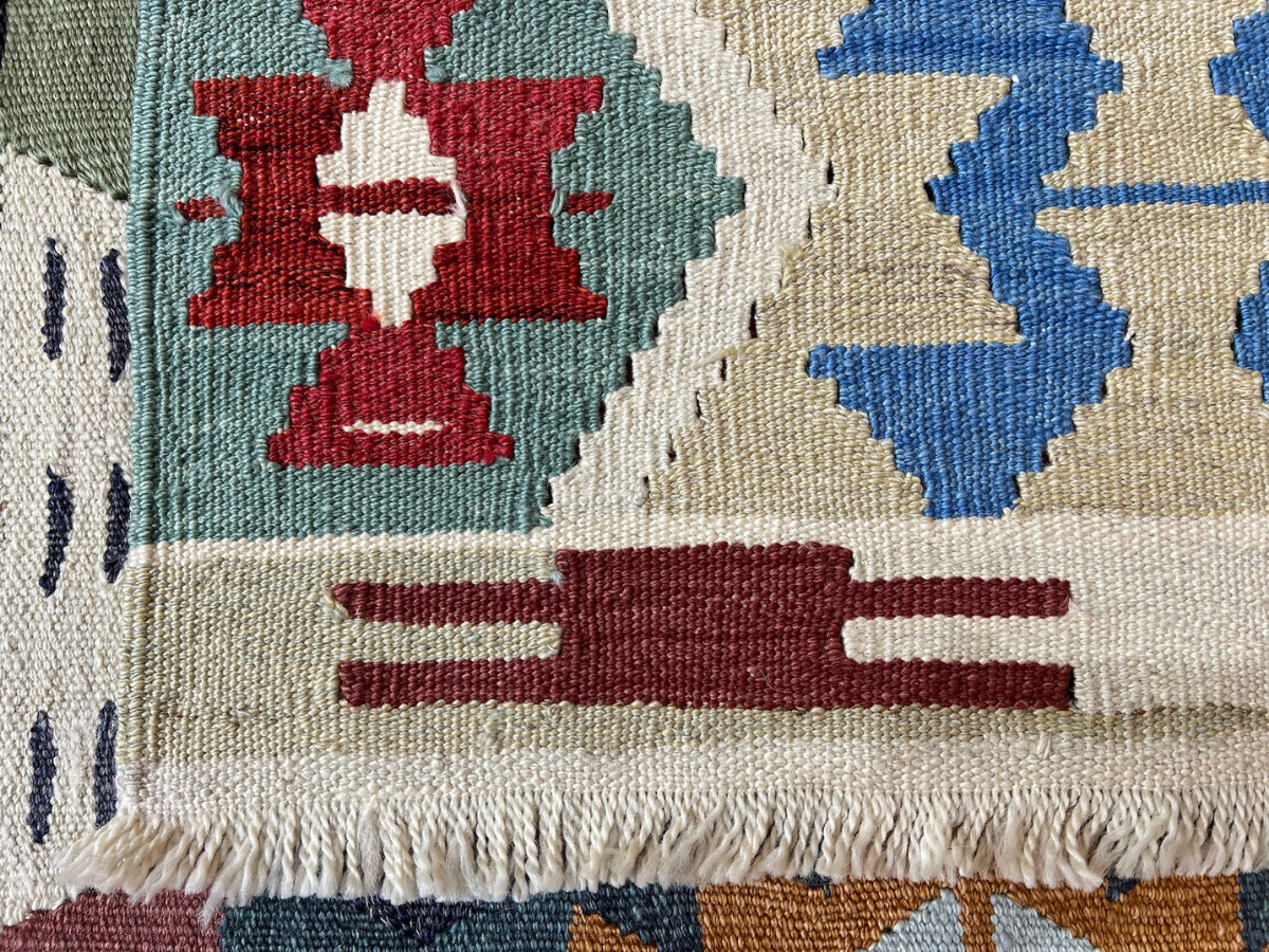 Large Vintage Yarn Kilim Rug