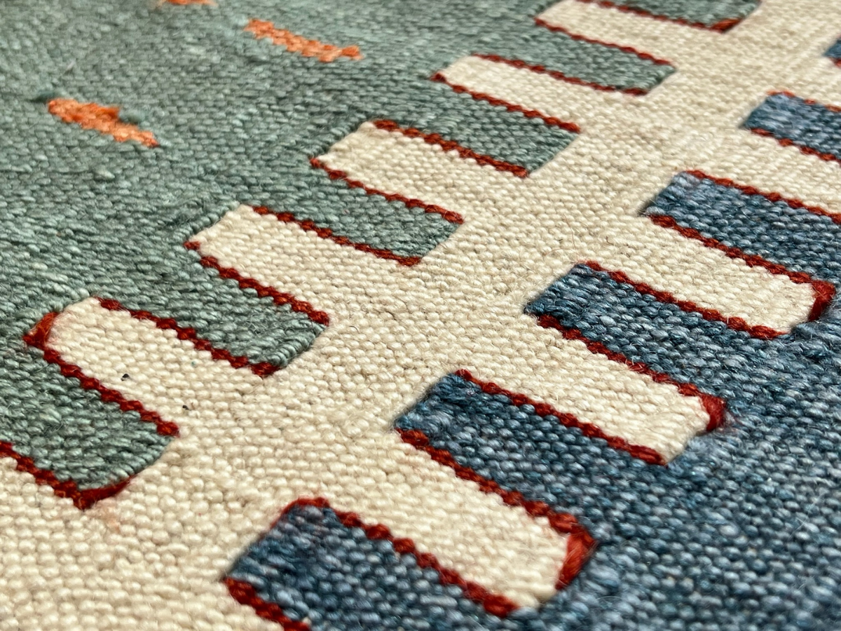 Large Vintage Yarn Kilim Rug