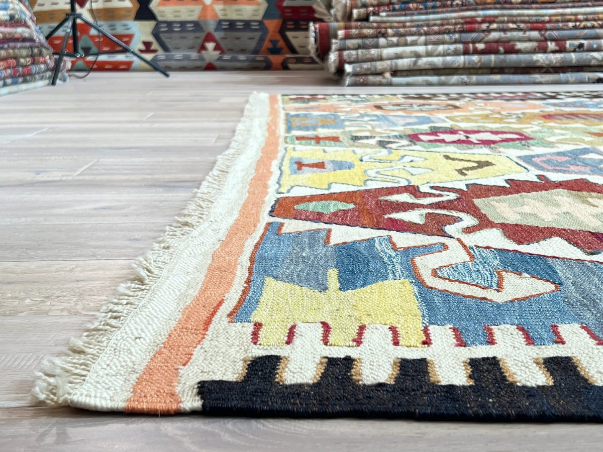 Large Vintage Yarn Kilim Rug