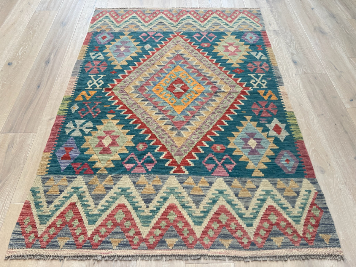 Kundoz Kilim Rug