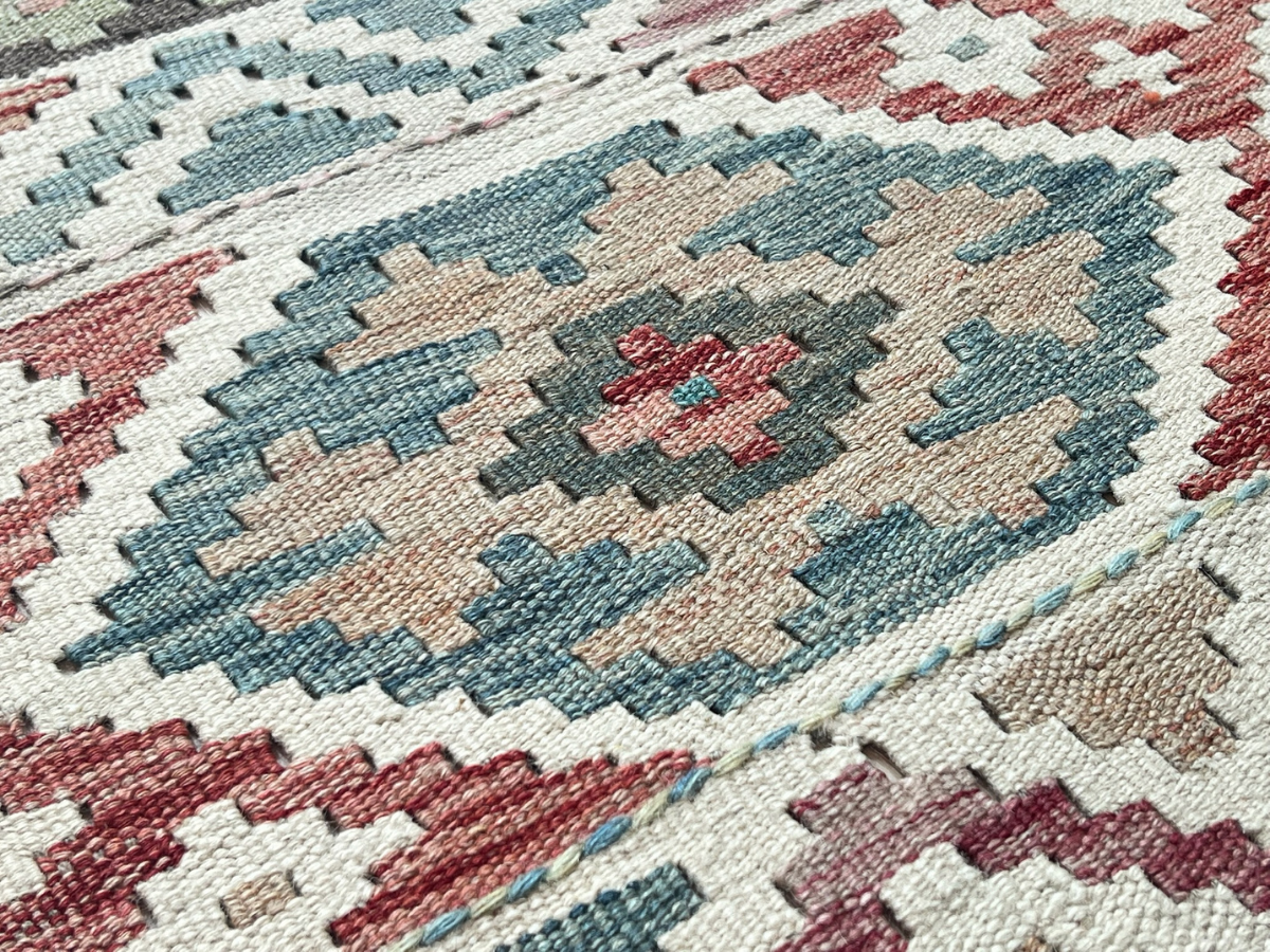 Kundoz Kilim Rug
