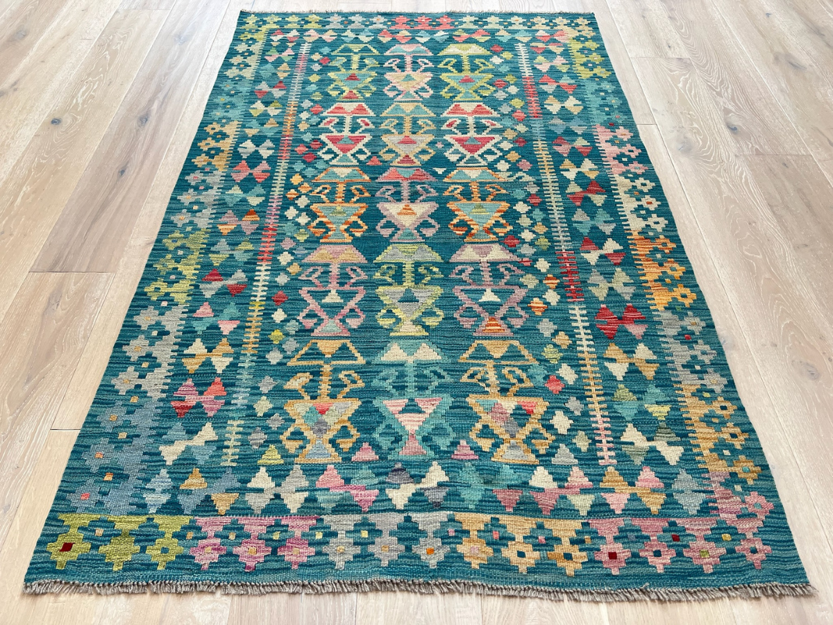 Kundoz Kilim Rug
