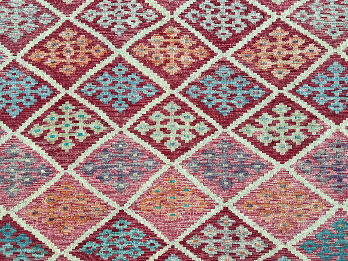 Kundoz Kilim Rug