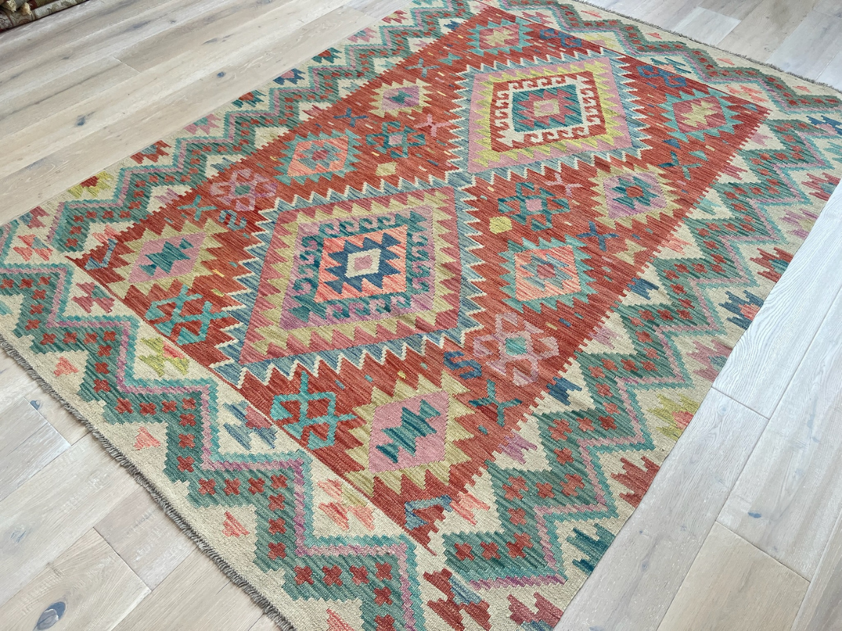 Kundoz Kilim Rug