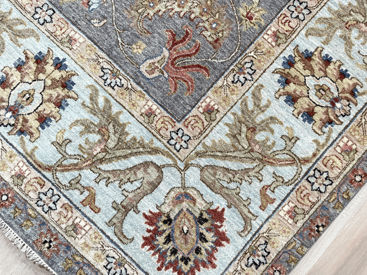 Large Classic Agra Rug