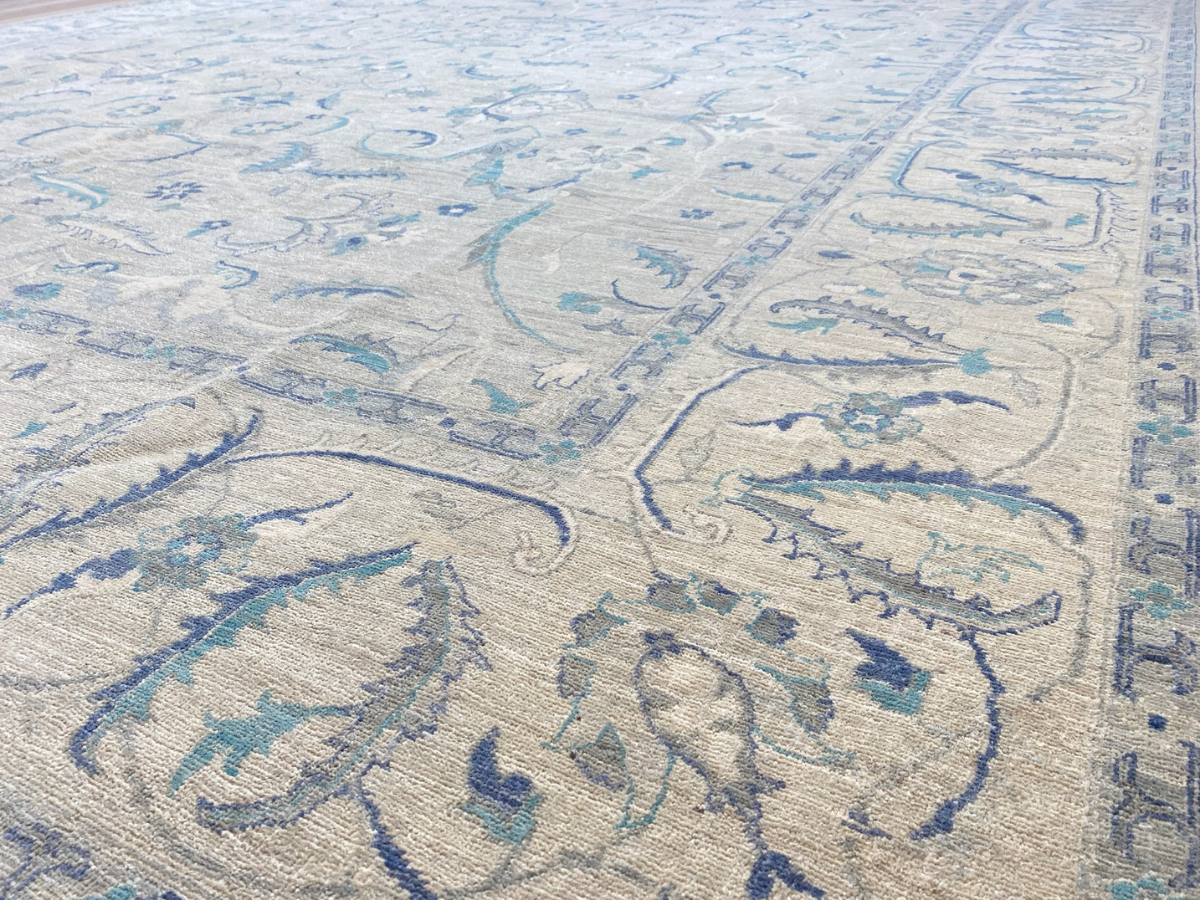 Large Fine Sultanabad Rug