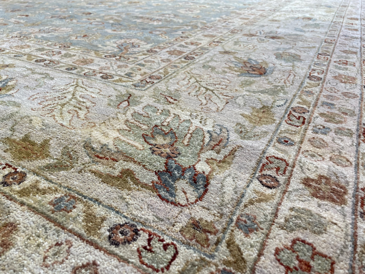 Large Classic Bhadohi Rug