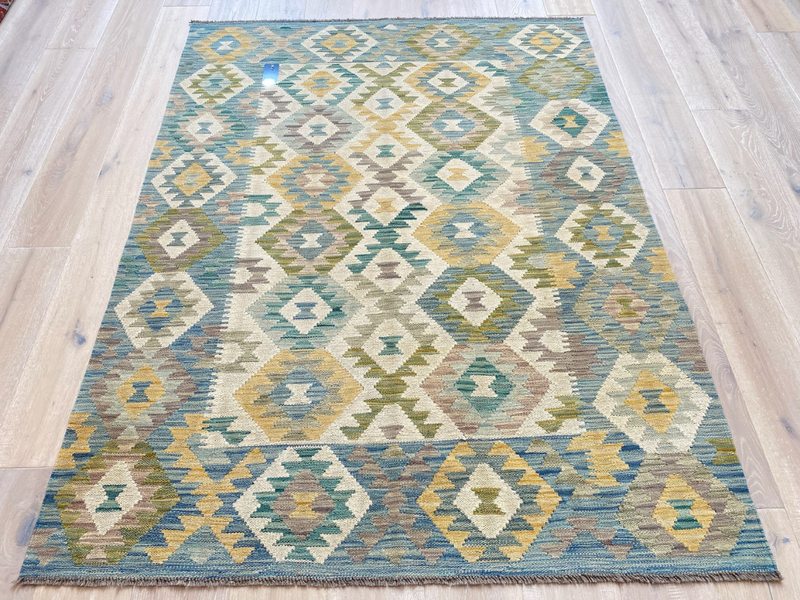 Kundoz Kilim Rug