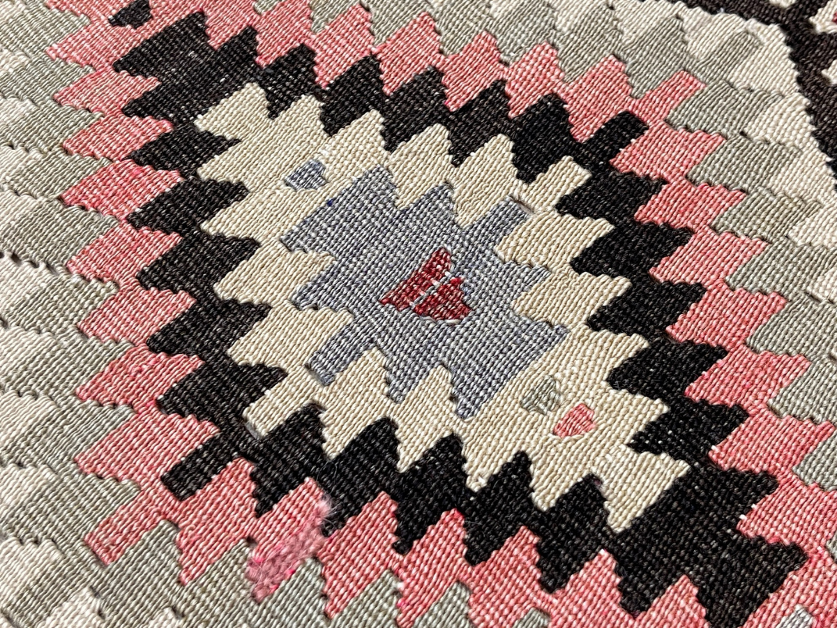 Alasehir Kilim Rug