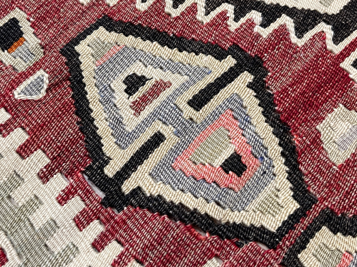 Alasehir Kilim Rug