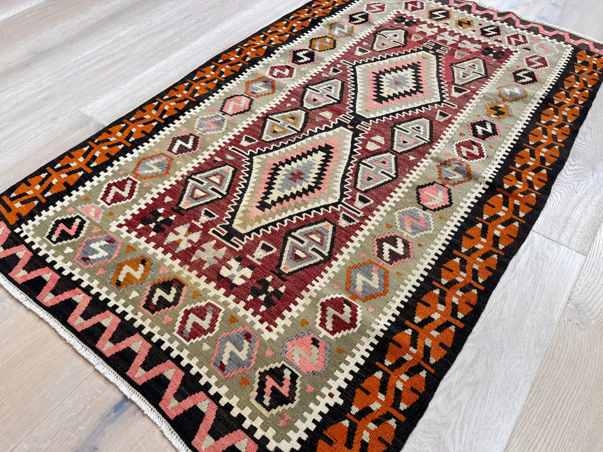 Alasehir Kilim Rug