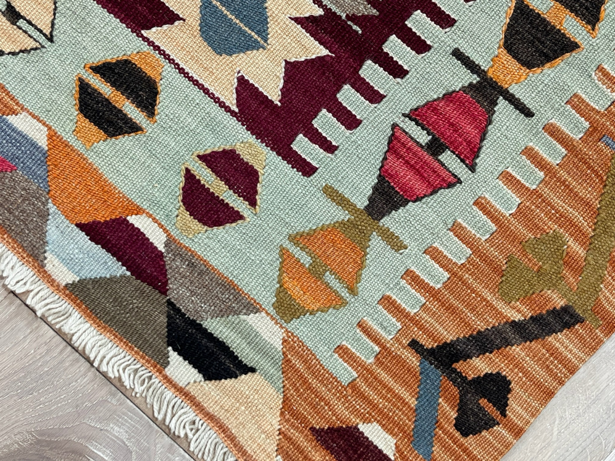 Vintage Yarn Kilim Rug