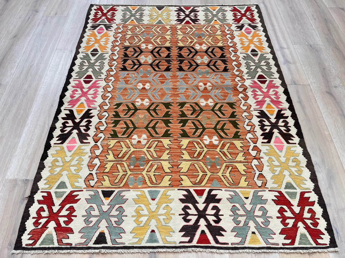 Vintage Yarn Kilim Rug