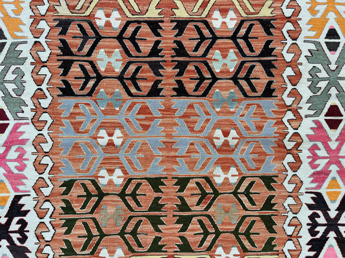 Vintage Yarn Kilim Rug