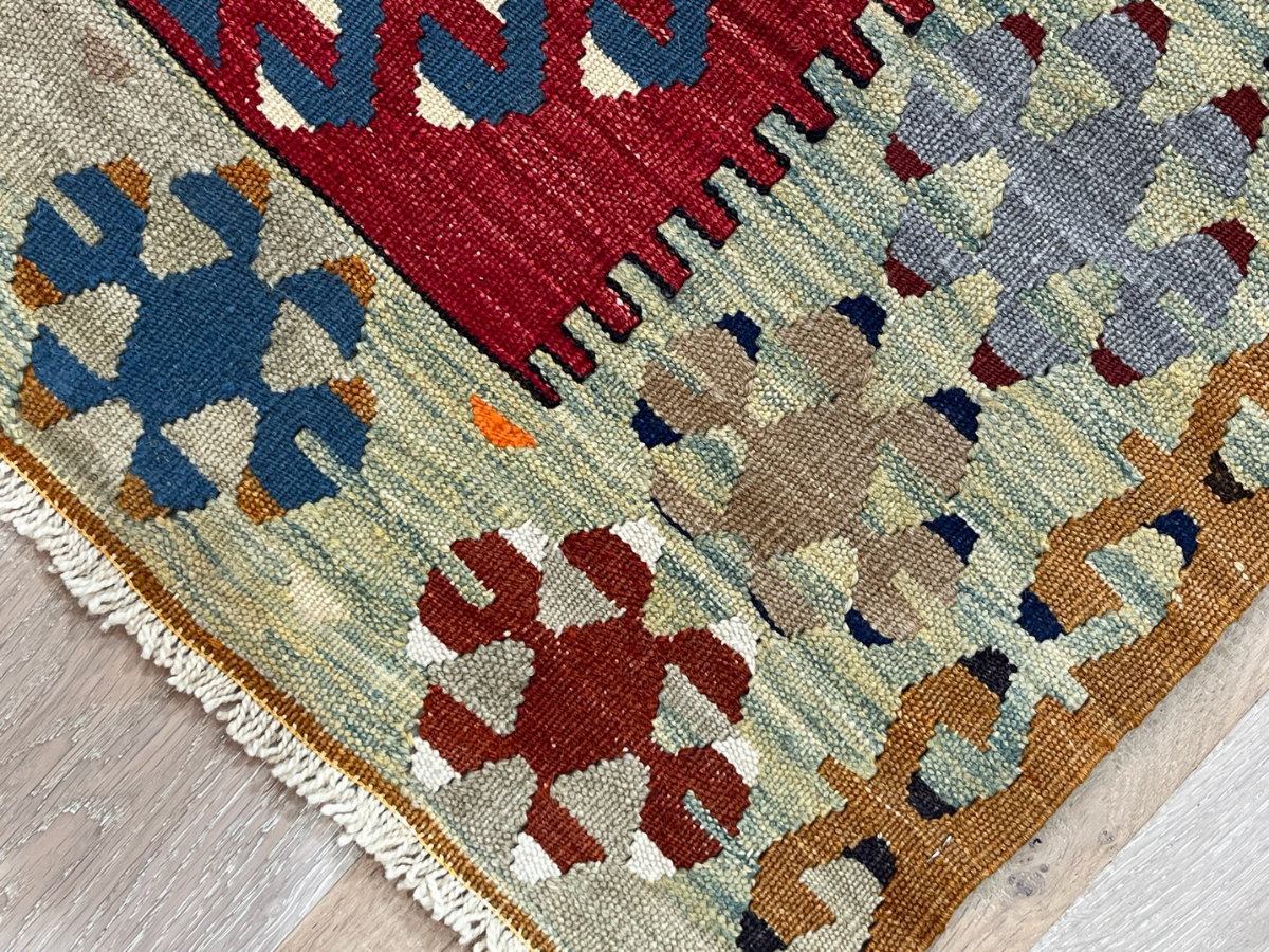 Vintage Yarn Kilim Rug