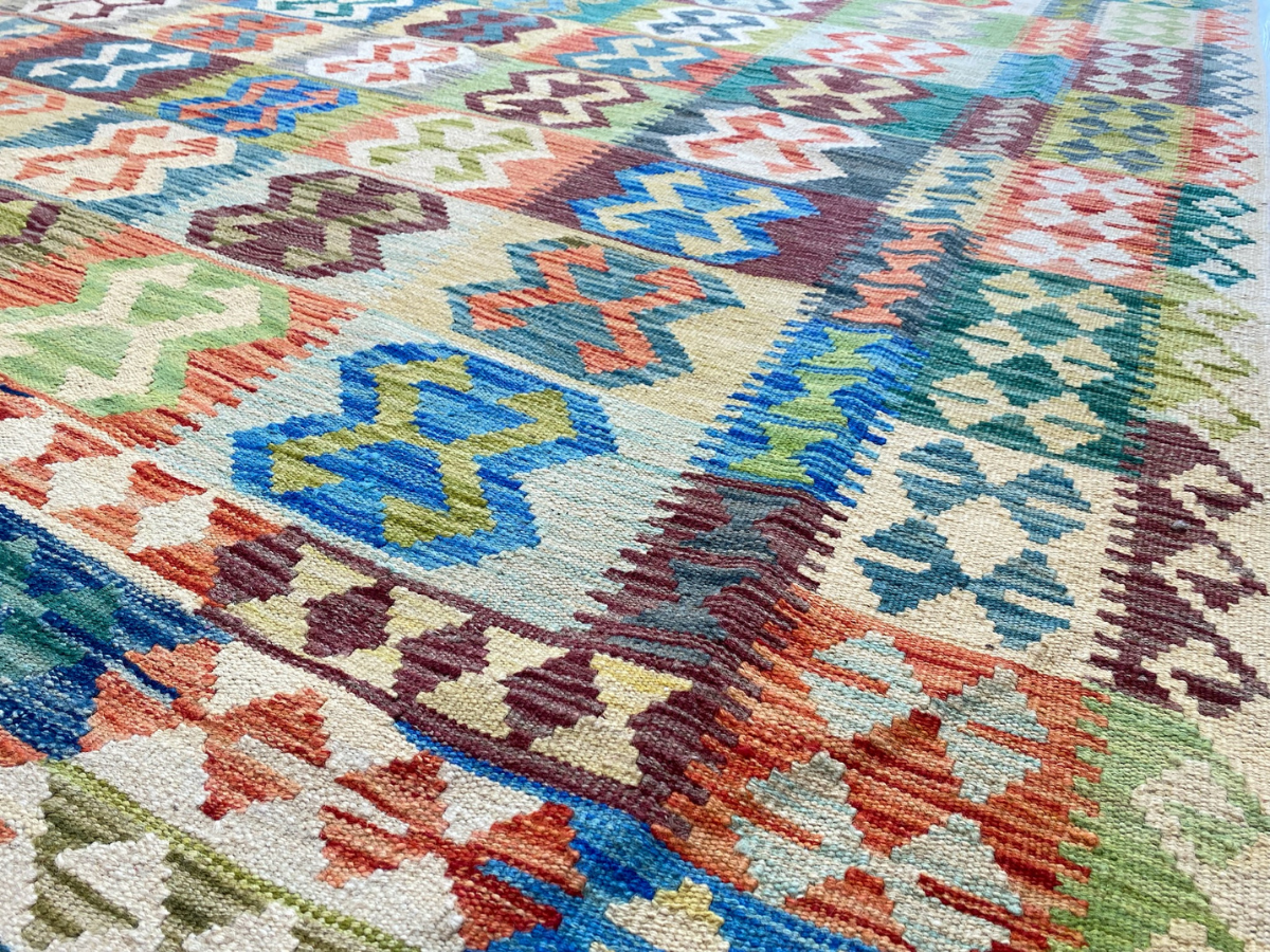 Kundoz Kilim Rug