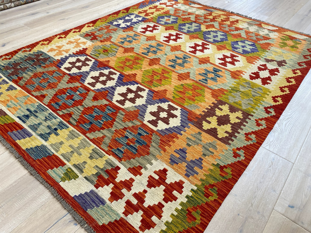 Kundoz Kilim Rug