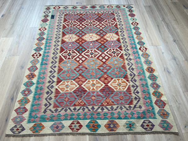 Kundoz Kilim Rug