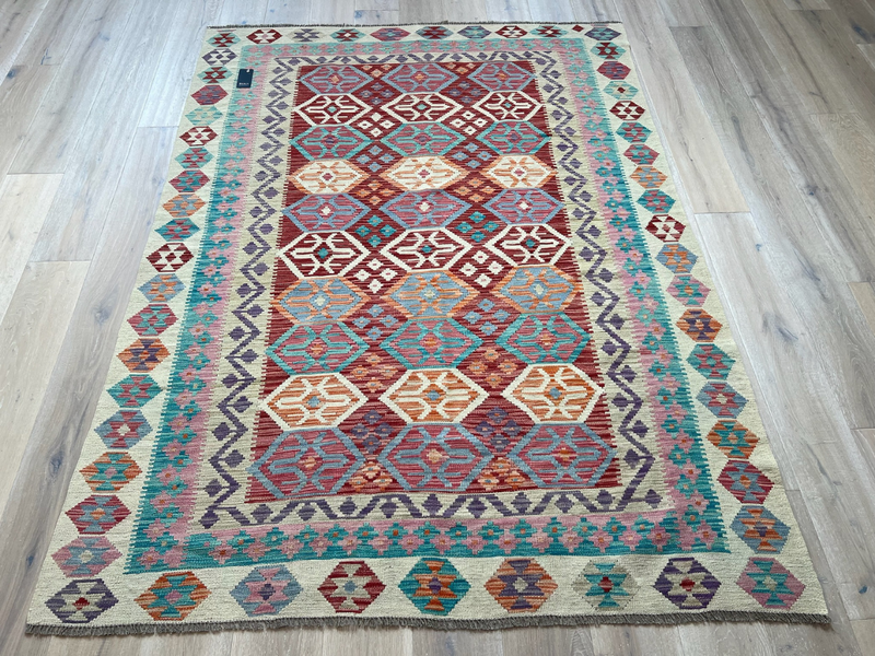 Kundoz Kilim Rug