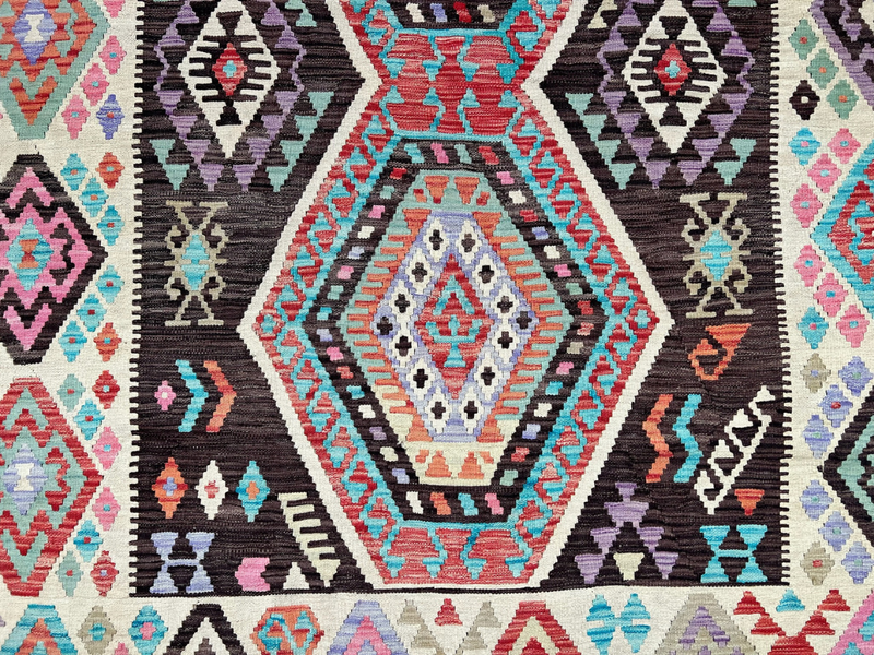 Kundoz Kilim Rug