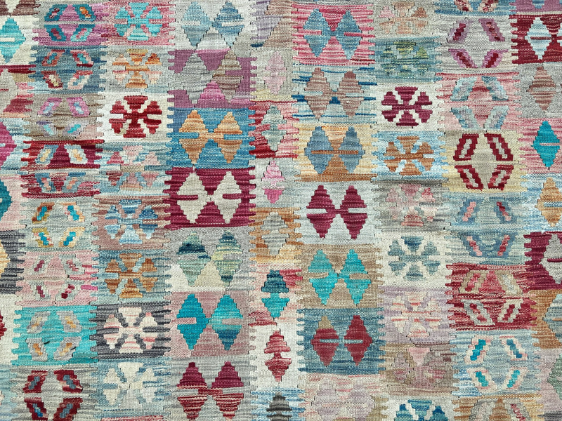 Kundoz Kilim Rug