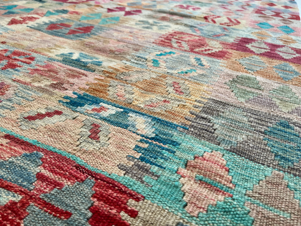 Kundoz Kilim Rug