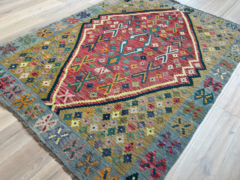 Kundoz Kilim Rug