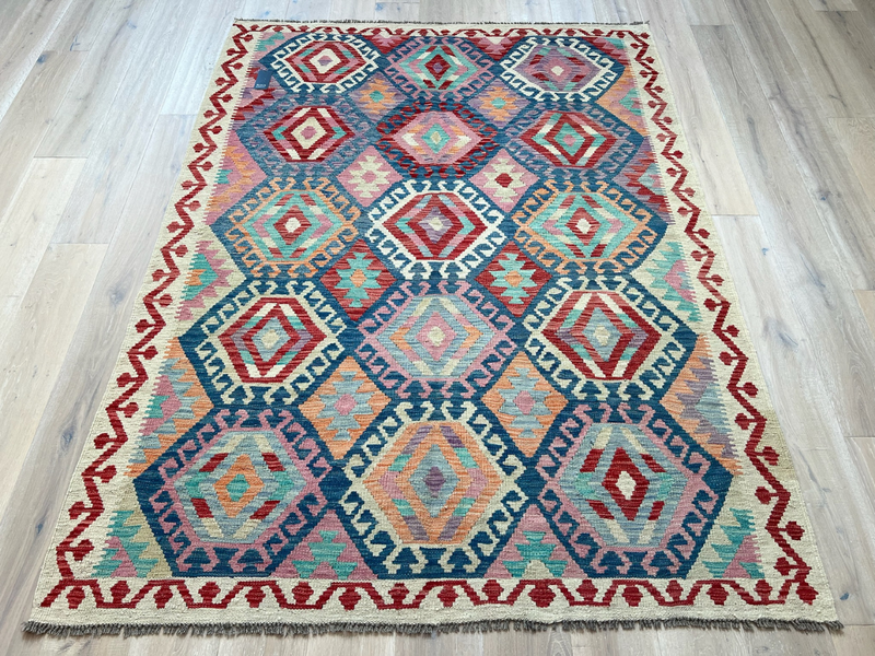 Kundoz Kilim Rug