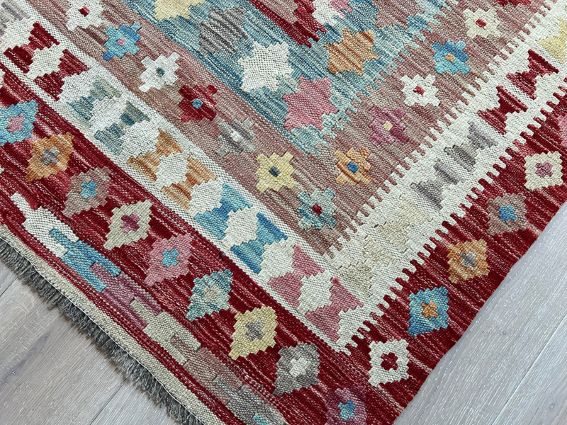 Kundoz Kilim Rug