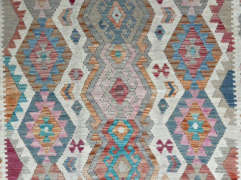 Kundoz Kilim Rug