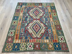 Kundoz Kilim Rug