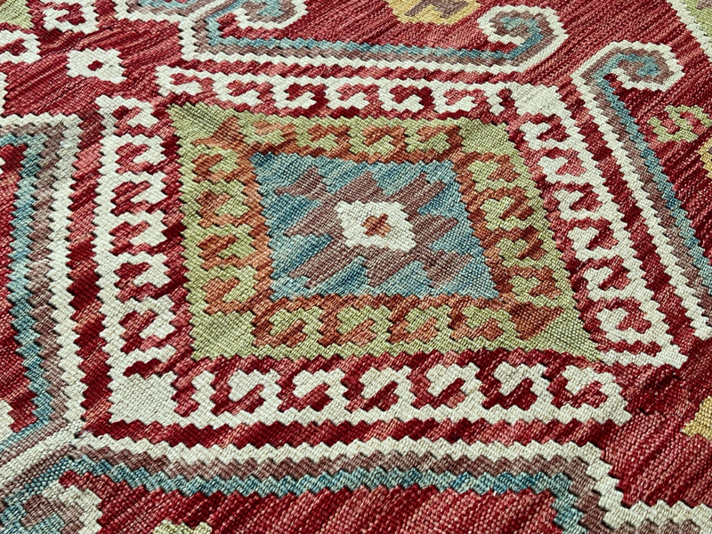 Kundoz Kilim Rug