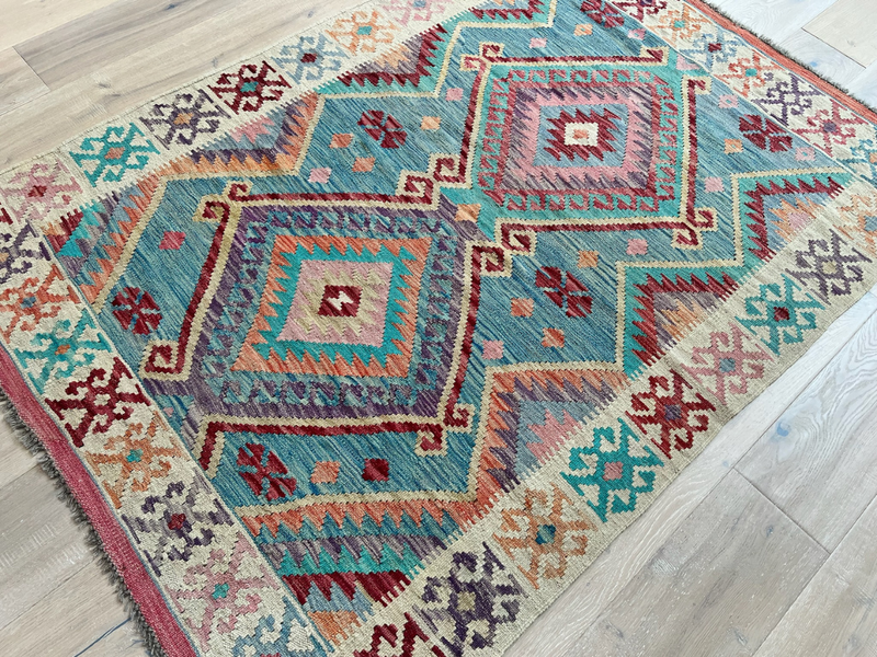 Kundoz Kilim Rug