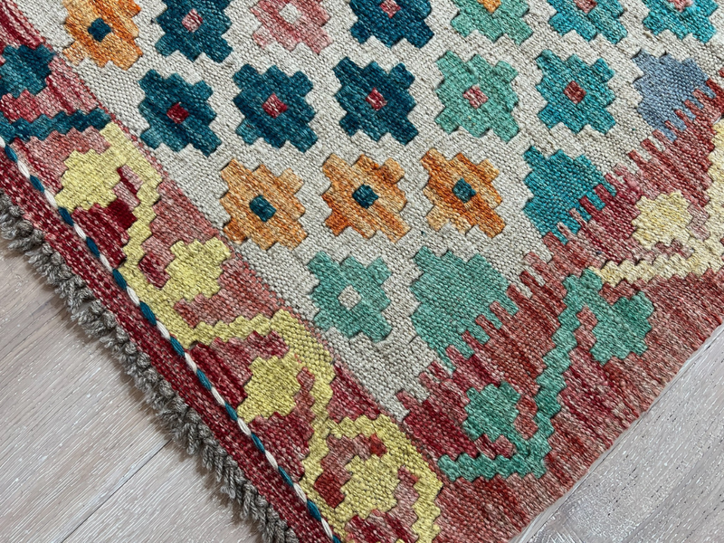 Kundoz Kilim Rug