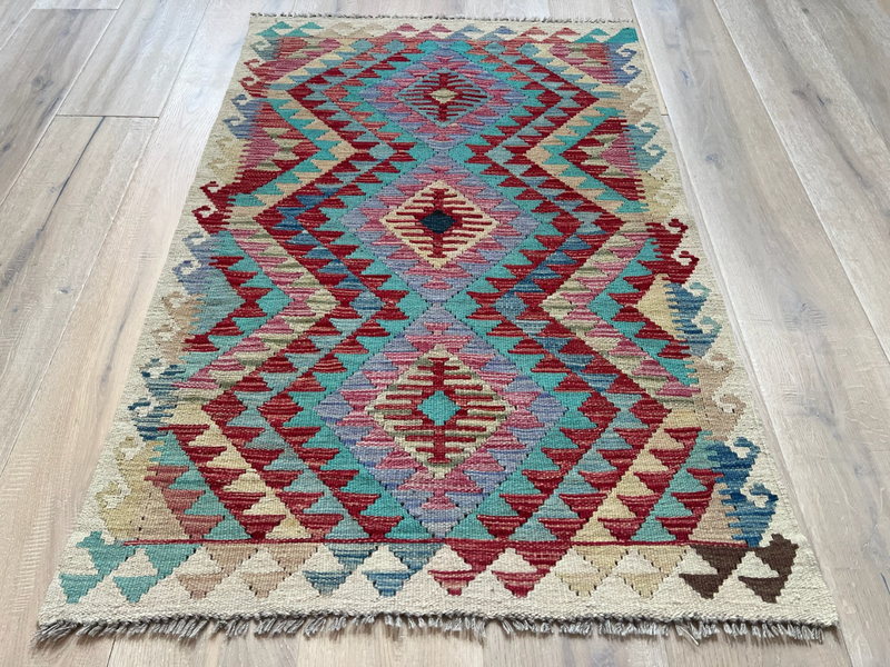 Kundoz Kilim Rug