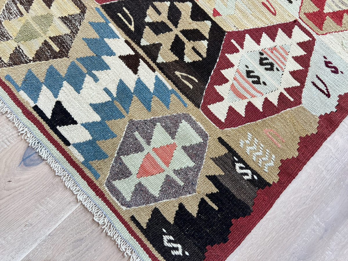 Vintage Yarn Kilim Rug