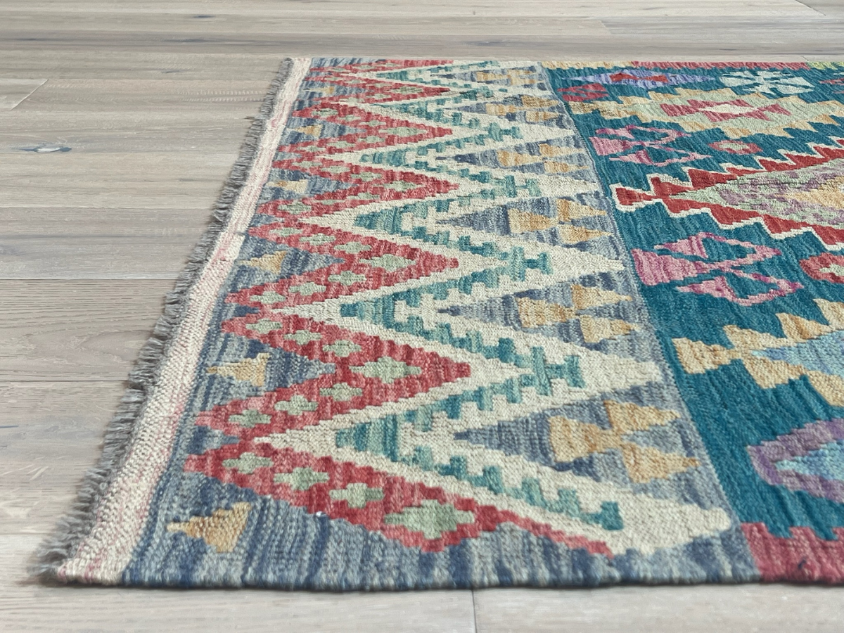 Kundoz Kilim Rug