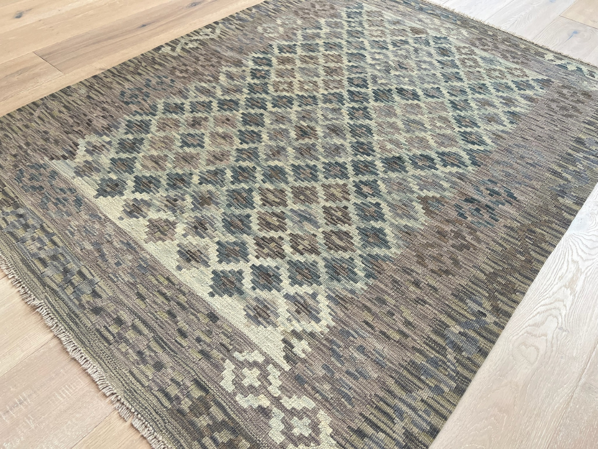 Kundoz Kilim Rug