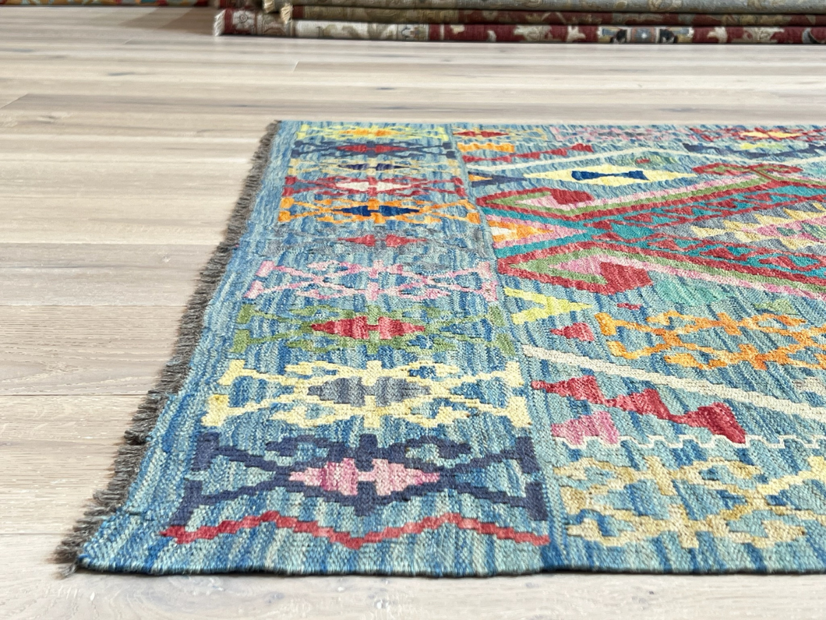 Kundoz Kilim Rug