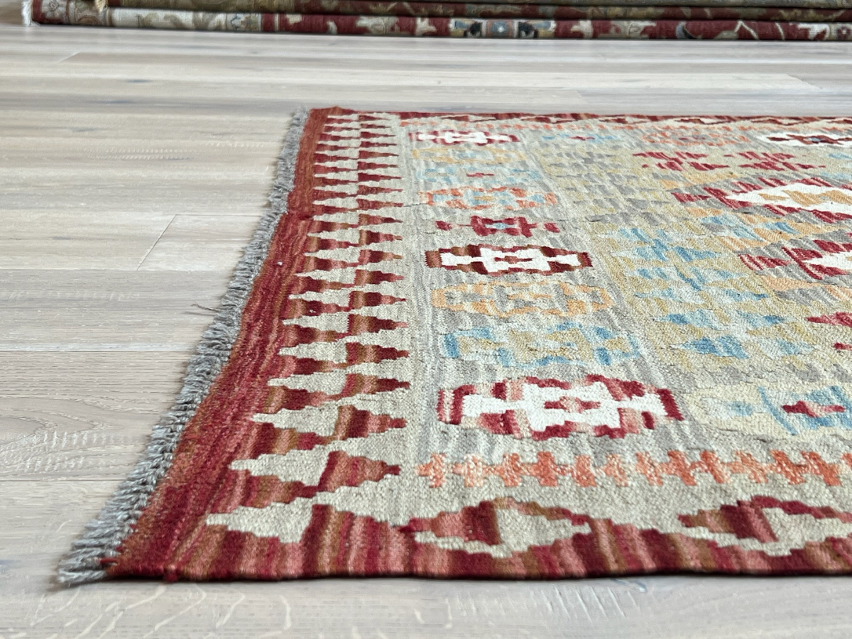 Kundoz Kilim Rug