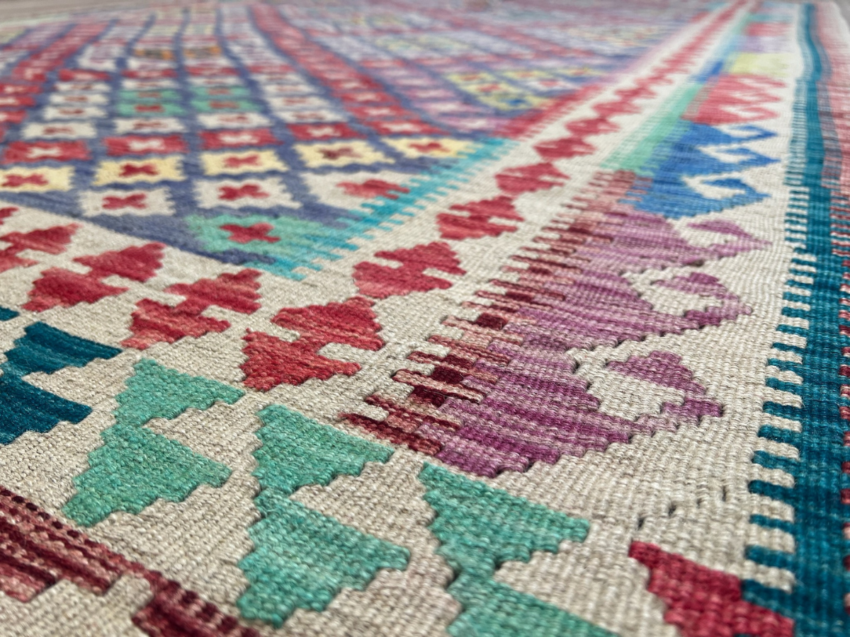 Kundoz Kilim Rug