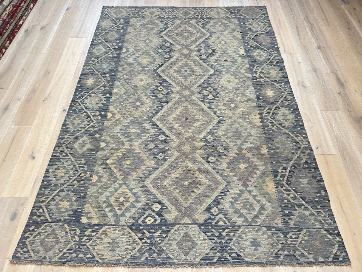 Kundoz Kilim Rug