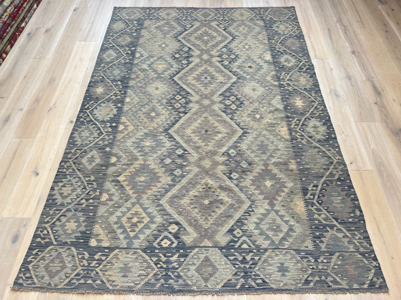 Kundoz Kilim Rug