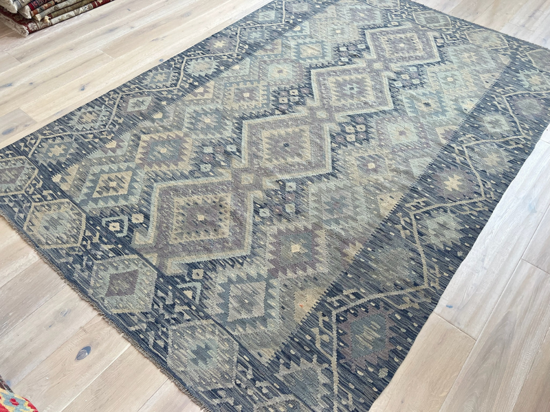 Kundoz Kilim Rug